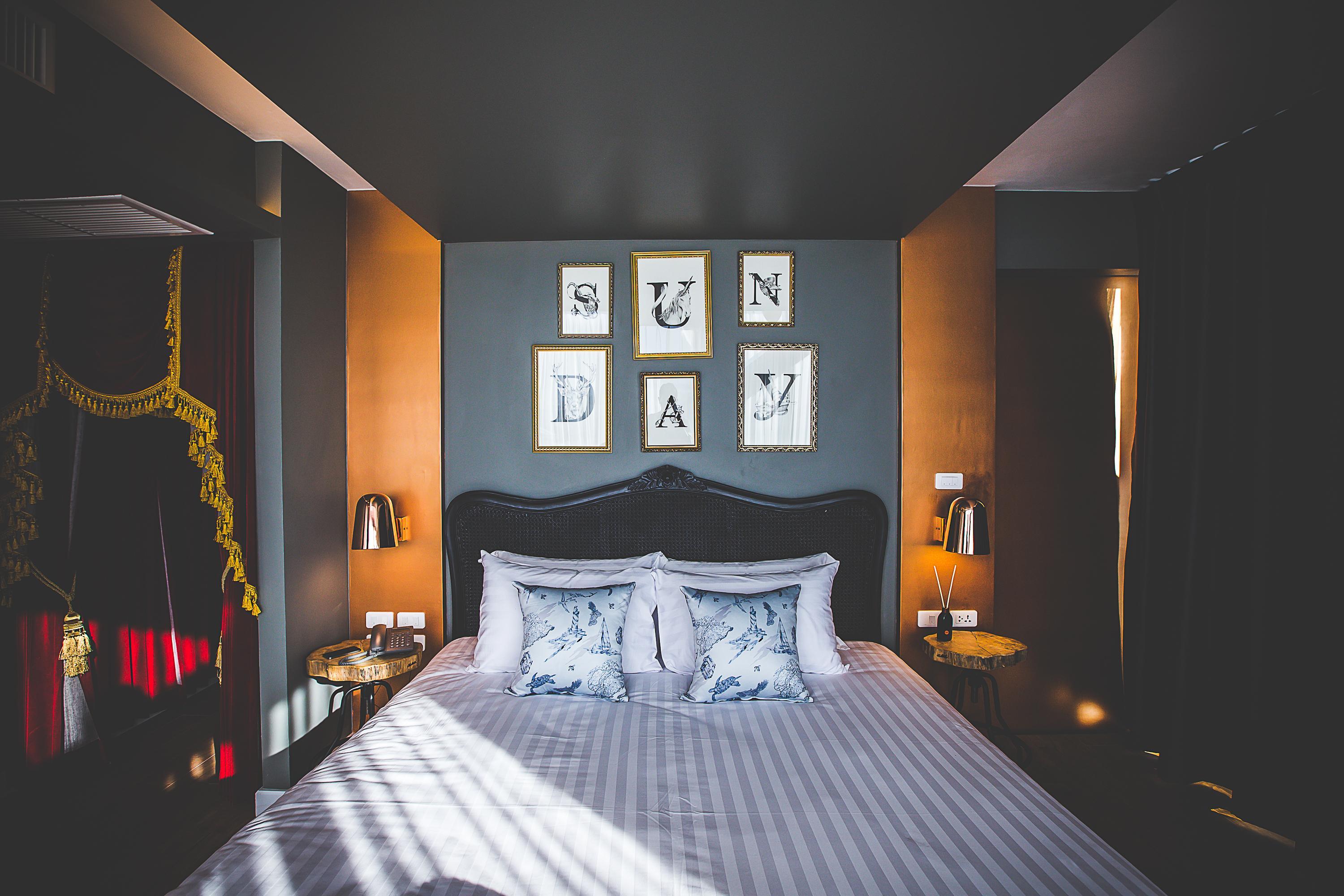 Art Mai Gallery Nimman Hotel Chiang Mai Ngoại thất bức ảnh A bedroom at the hotel